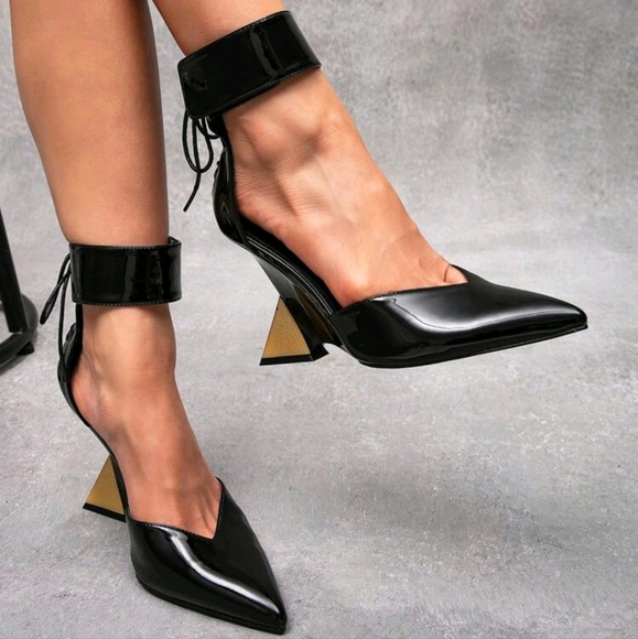 Black Pointed Toe Asymmetric Heel High Heels Pumps, Sexy Stylish Outfit For Goin - Picture 1 of 4